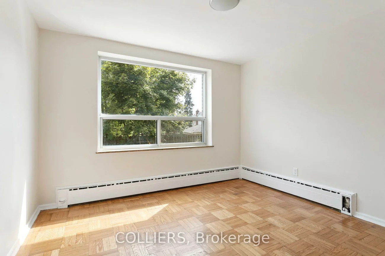 56, South Forster Park, 1002 - CO Central, Oakville