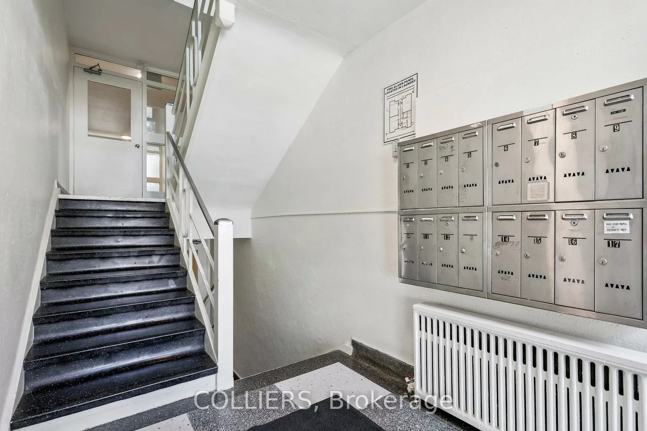 56, South Forster Park, 1002 - CO Central, Oakville