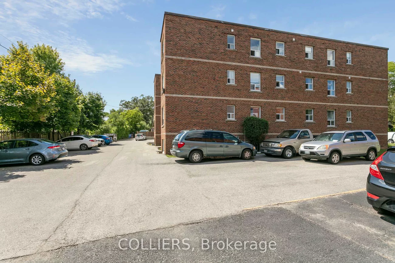 56, South Forster Park, 1002 - CO Central, Oakville