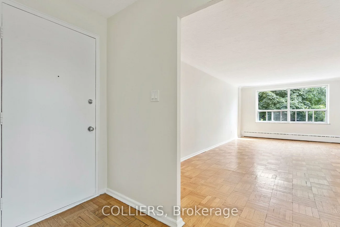 56, South Forster Park, 1002 - CO Central, Oakville
