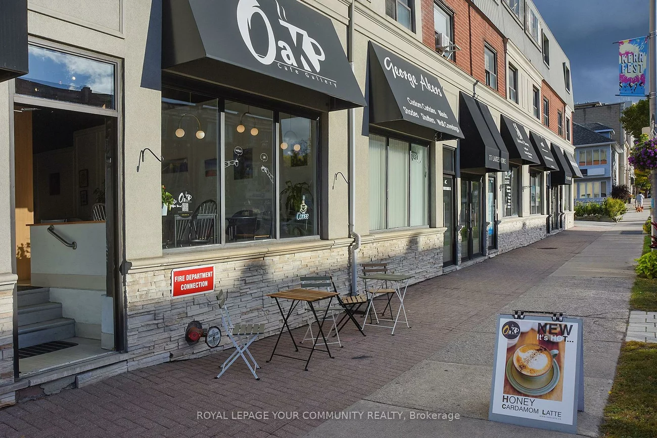 77, Lakeshore, 1002 - CO Central, Oakville