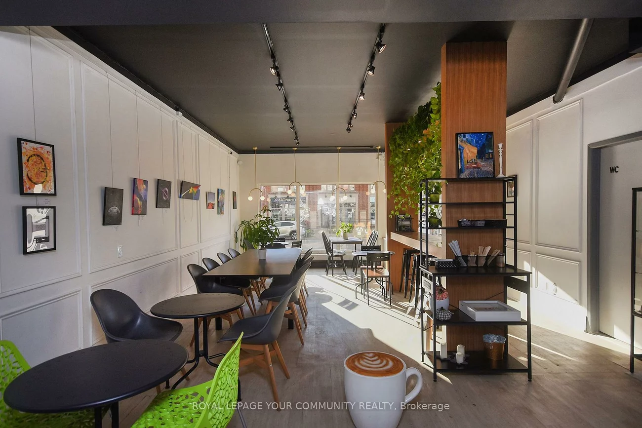 77, Lakeshore, 1002 - CO Central, Oakville