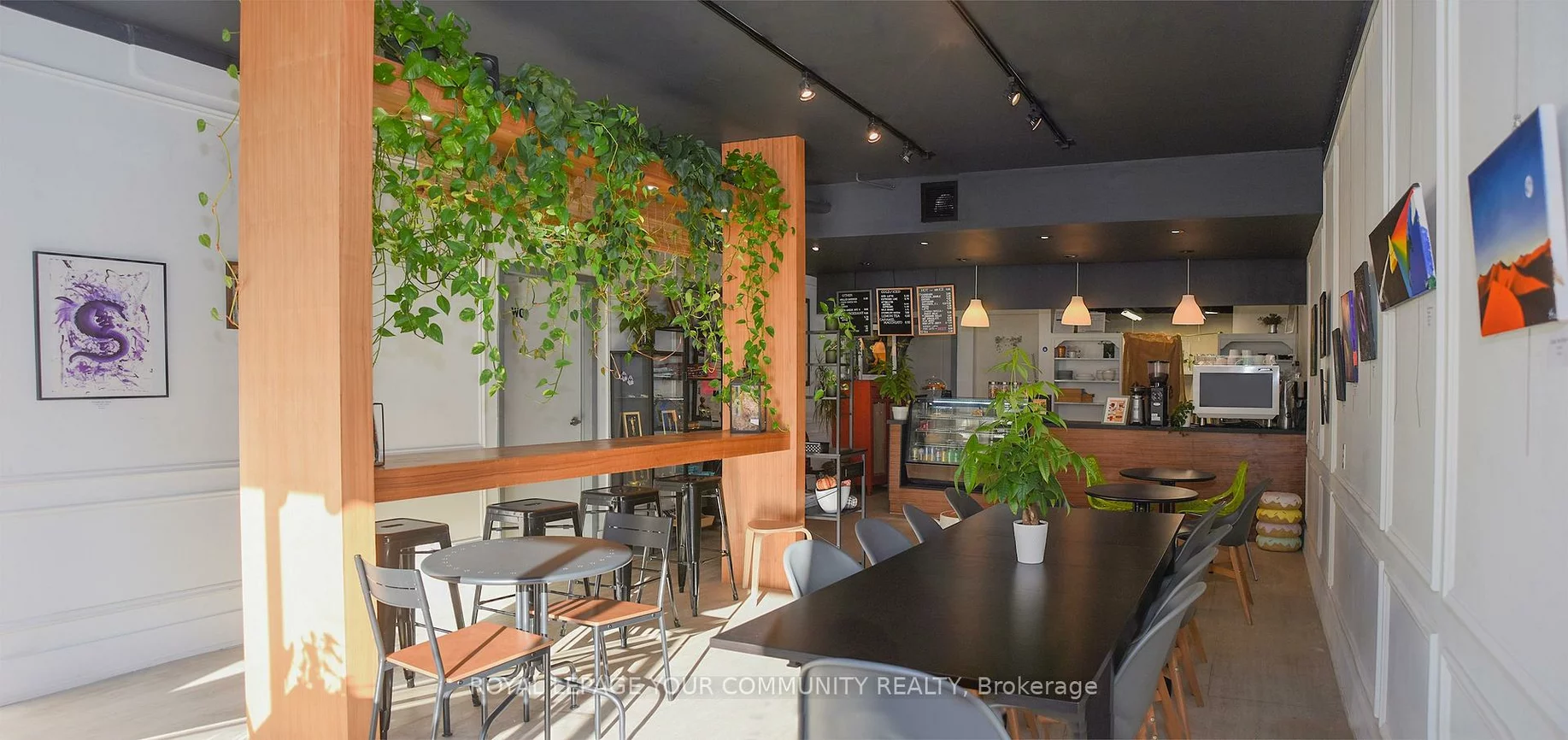 77, Lakeshore, 1002 - CO Central, Oakville