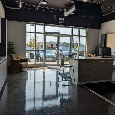 3475, Rebecca, 1014 - QE Queen Elizabeth, Oakville