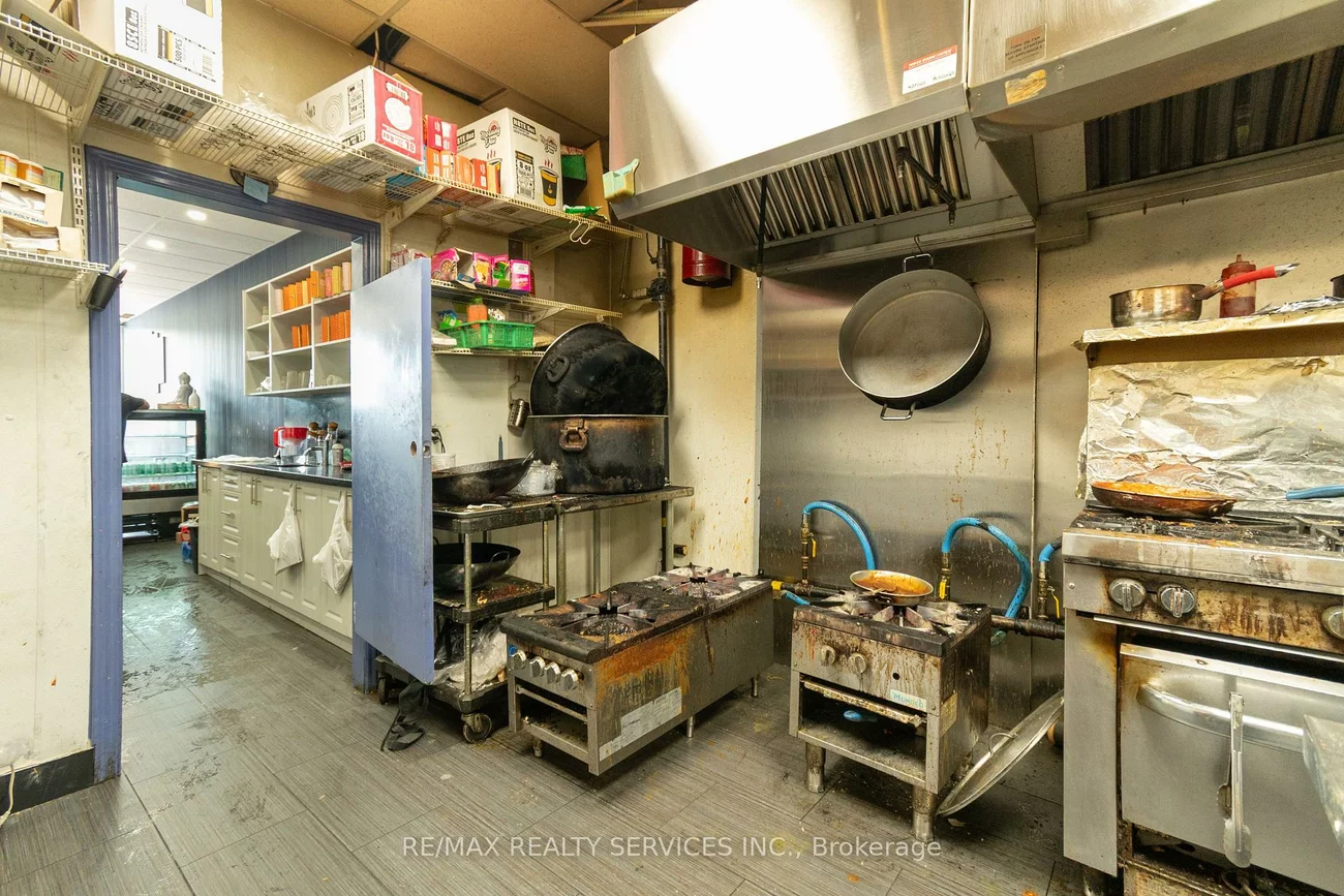 1289, Marlborough, 1005 - FA Falgarwood, Oakville