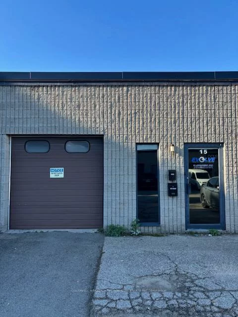1260, Speers, 1014 - QE Queen Elizabeth, Oakville