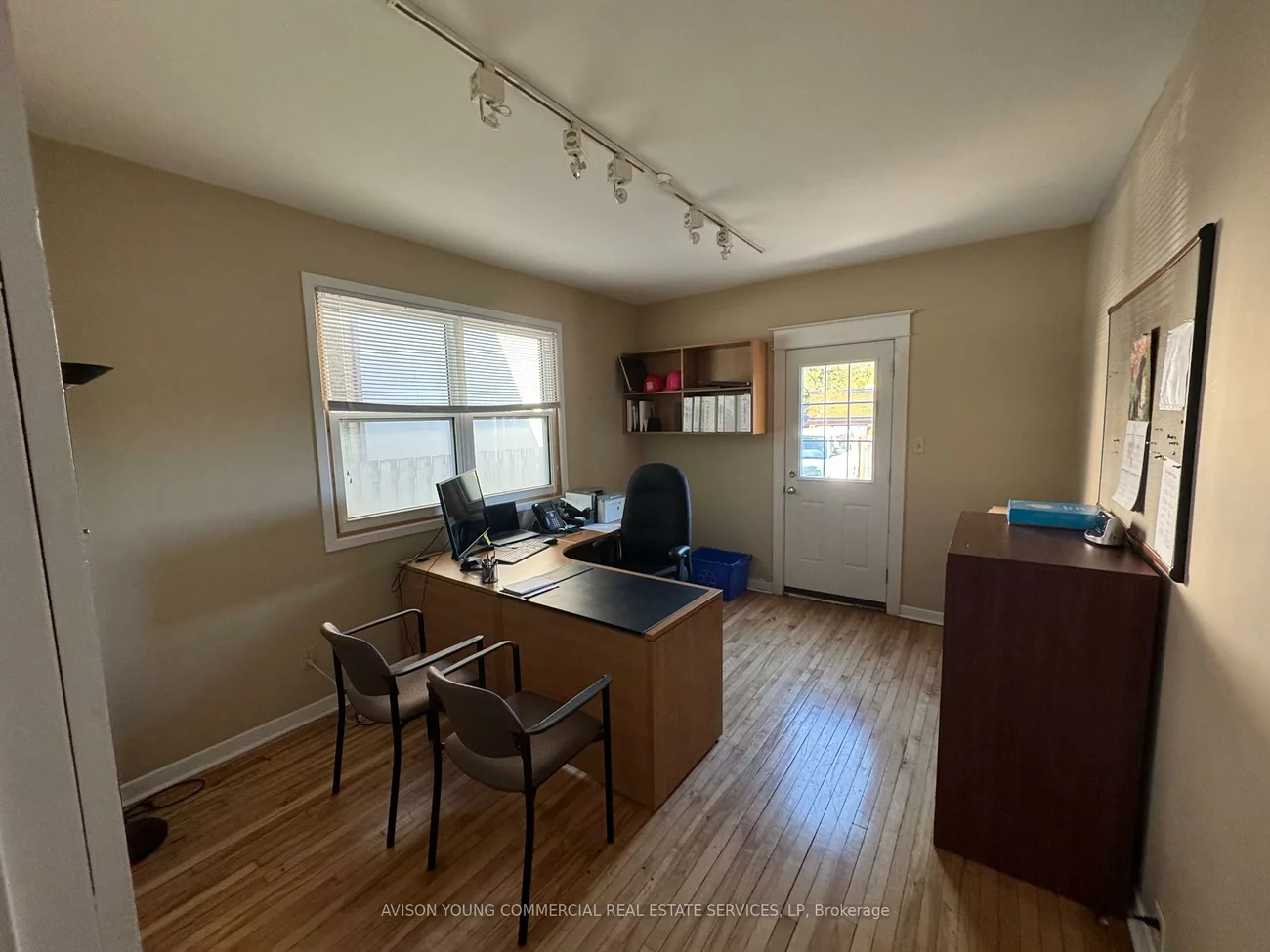 46, John, 1002 - CO Central, Oakville