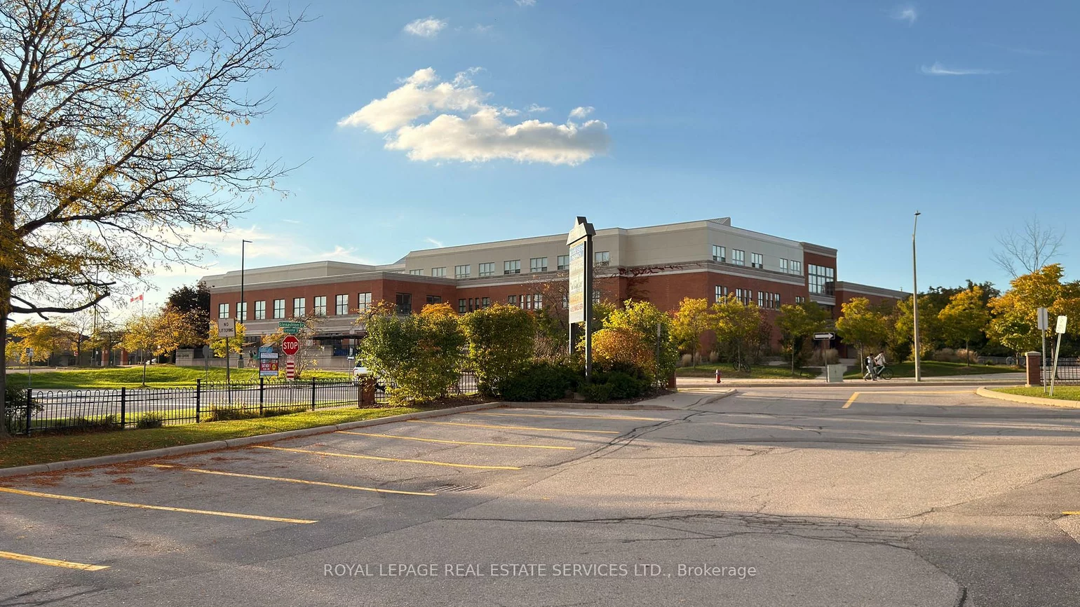 2165, Grosvenor, 1018 - WC Wedgewood Creek, Oakville