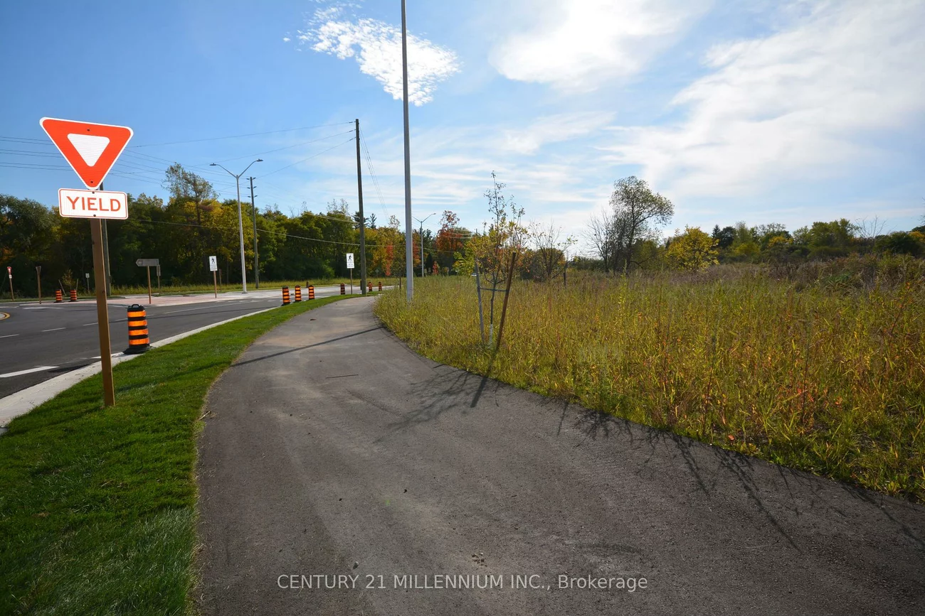 4022, Fourth Line, 1040 - OA Rural Oakville, Oakville