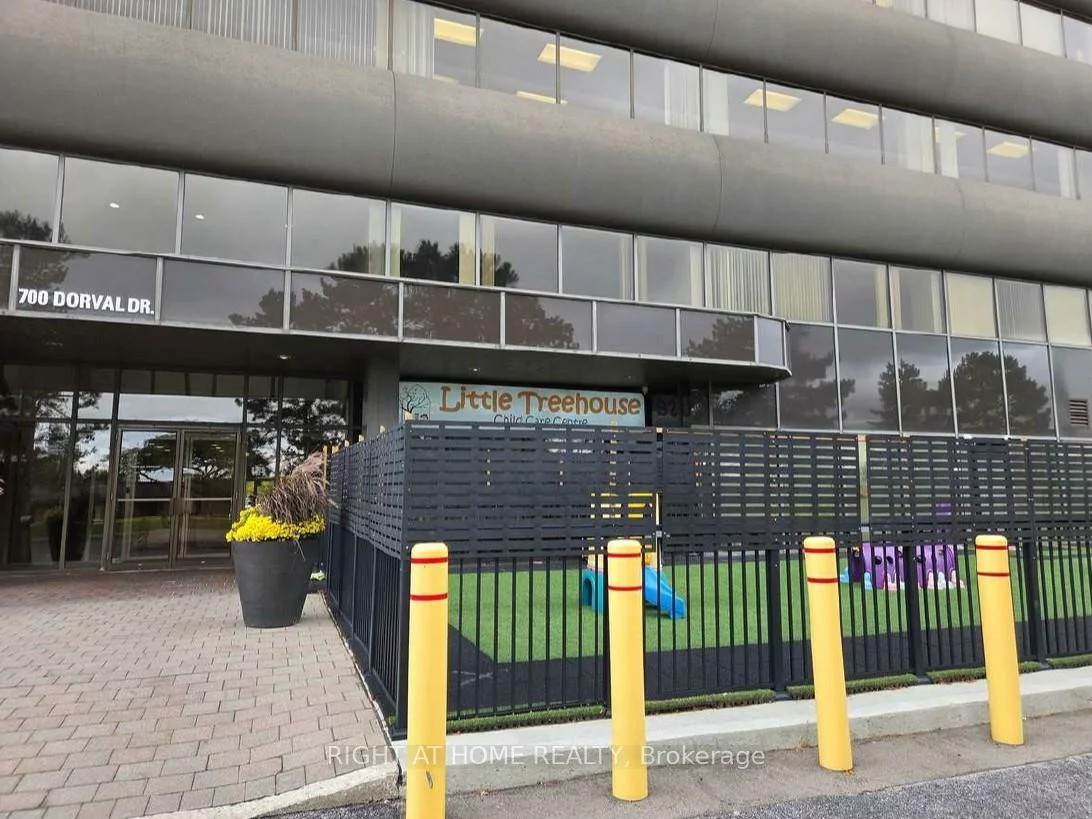 700, Dorval, 1014 - QE Queen Elizabeth, Oakville