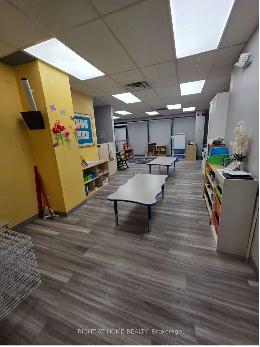 700, Dorval, 1014 - QE Queen Elizabeth, Oakville