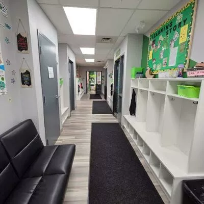 700, Dorval, 1014 - QE Queen Elizabeth, Oakville