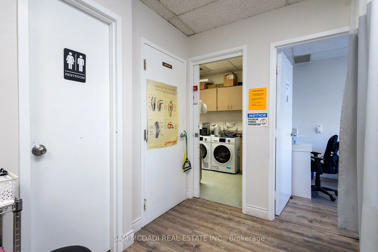 1060, Speers, 1014 - QE Queen Elizabeth, Oakville