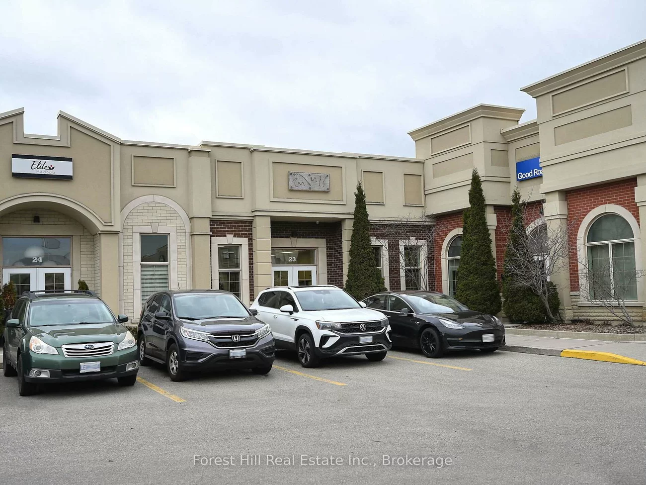 1525, Cornwall, 1014 - QE Queen Elizabeth, Oakville