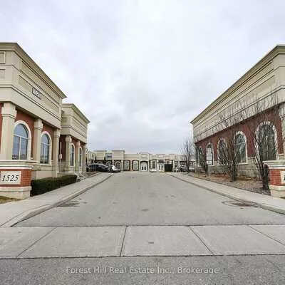 1525, Cornwall, 1014 - QE Queen Elizabeth, Oakville