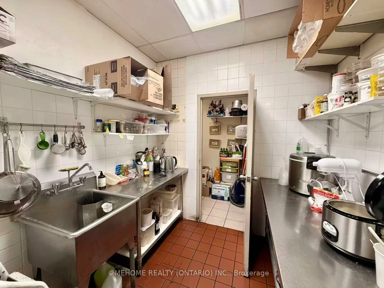 630, Ford, 1004 - CV Clearview, Oakville