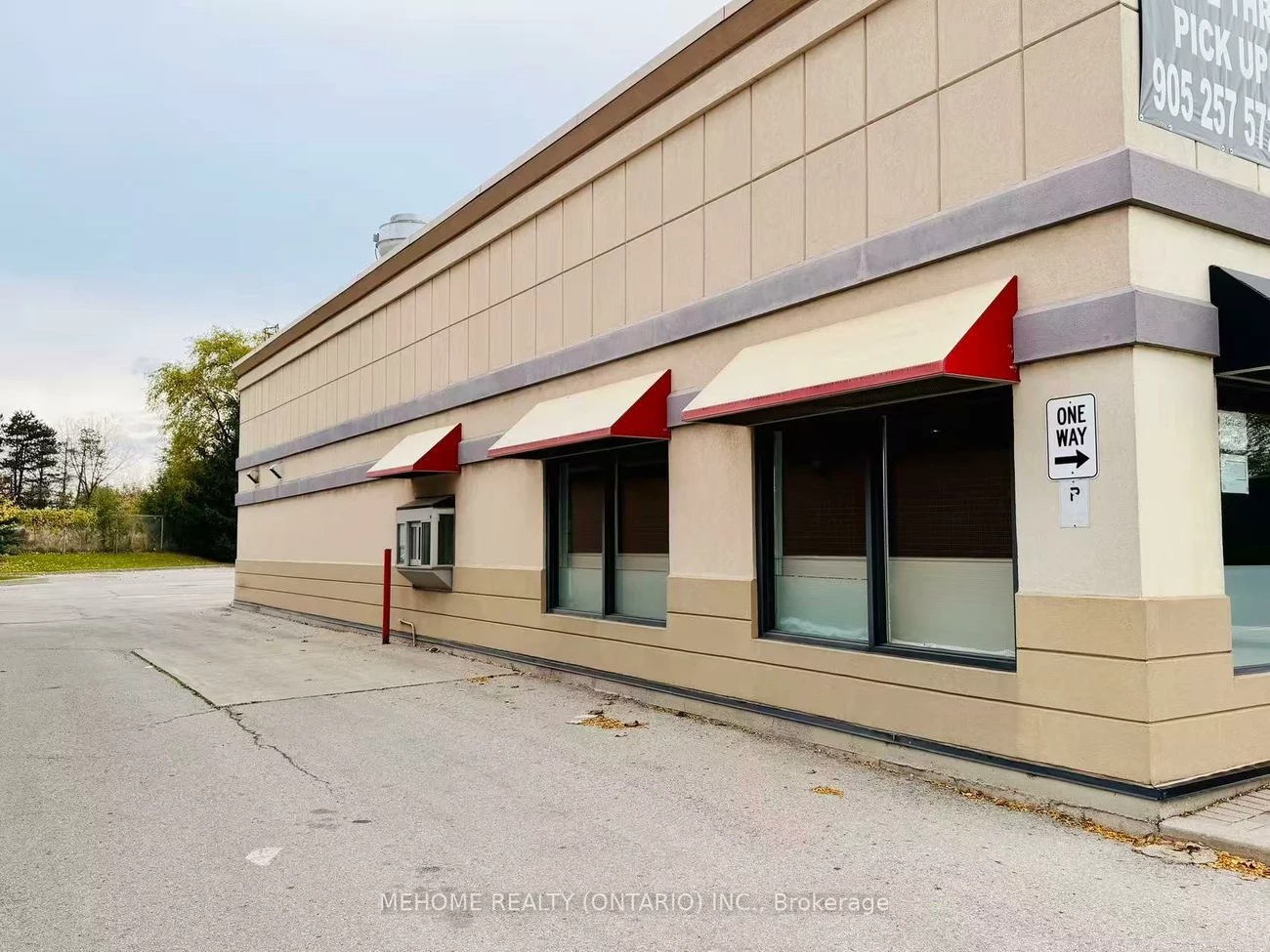 630, Ford, 1004 - CV Clearview, Oakville