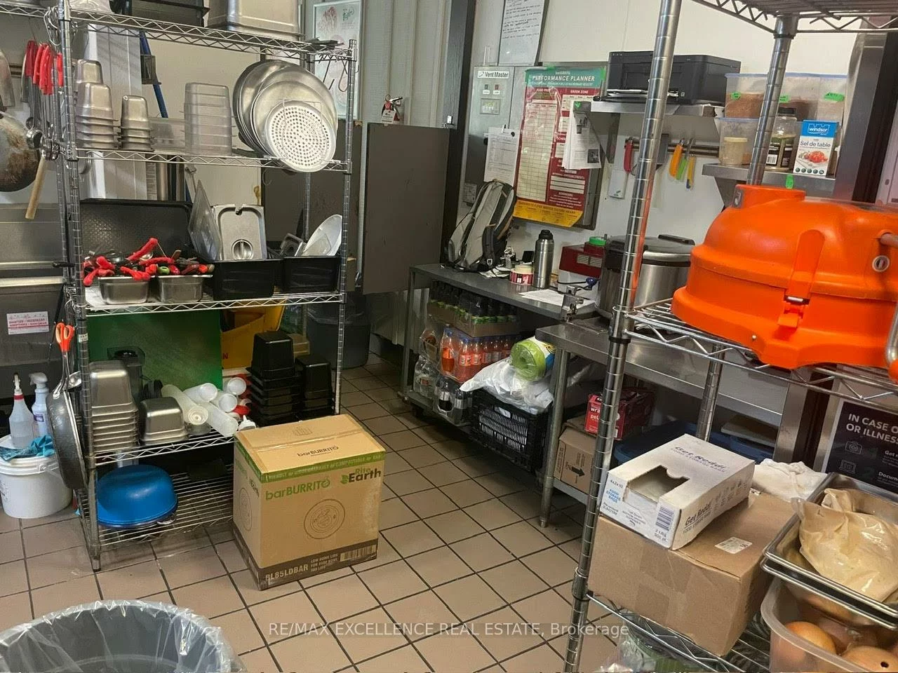 240, Leighland, 1001 - BR Bronte, Oakville