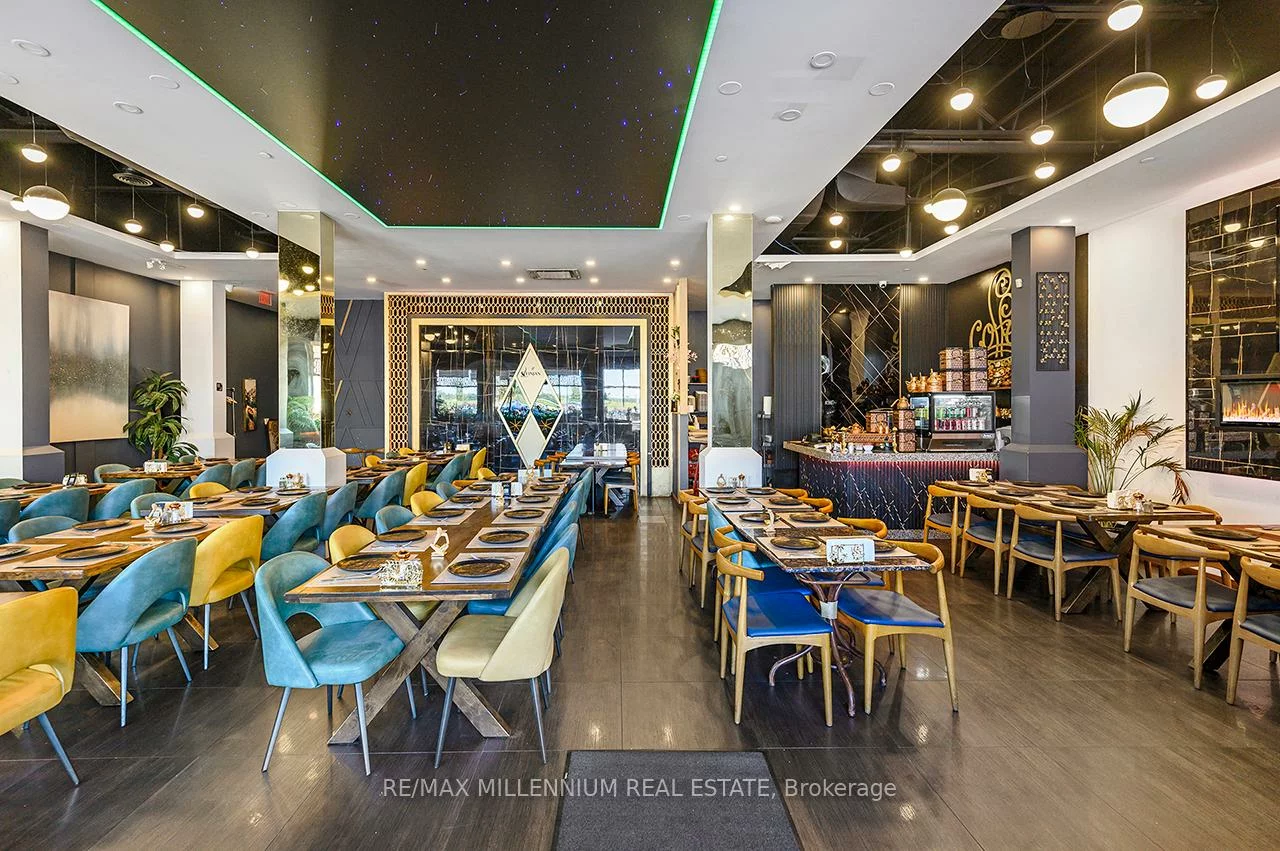 2520, Postmaster, 1019 - WM Westmount, Oakville