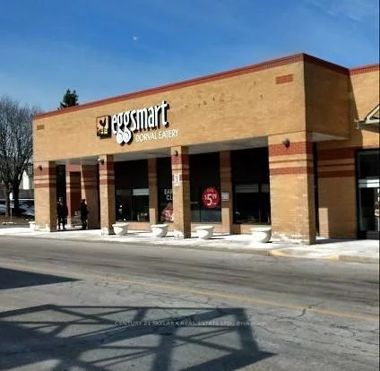 280, North Service, 1014 - QE Queen Elizabeth, Oakville