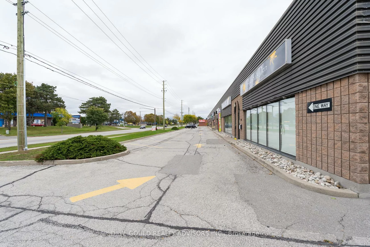 426-430, Speers, 1014 - QE Queen Elizabeth, Oakville