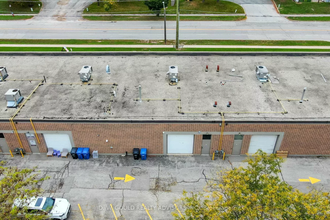 414, Speers, 1014 - QE Queen Elizabeth, Oakville