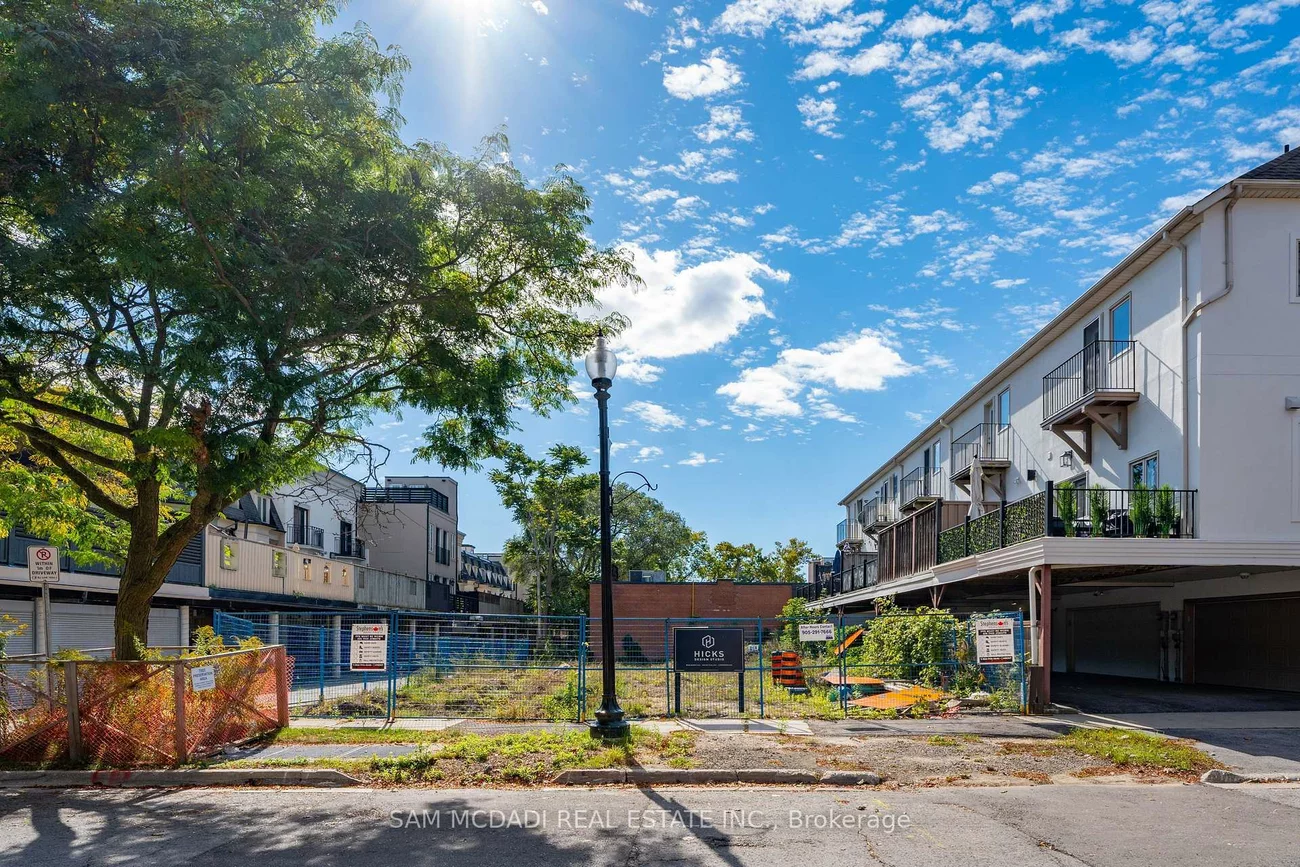 138, Dunn, 1013 - OO Old Oakville, Oakville