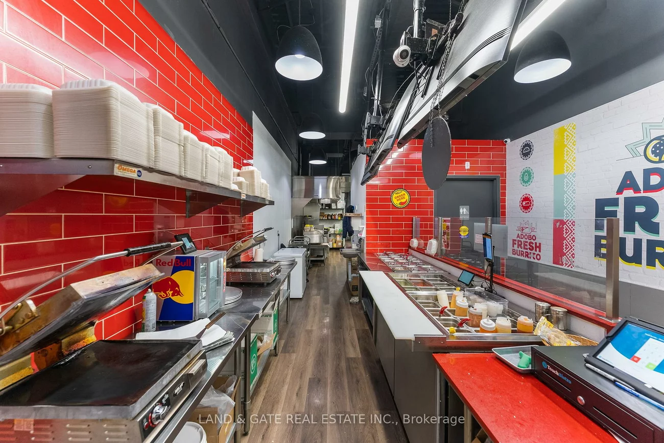 2501, Third, 1022 - WT West Oak Trails, Oakville