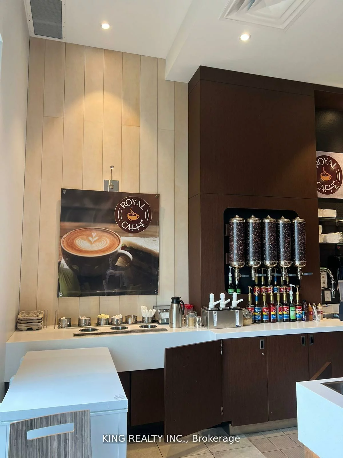 3075, Hospital, 1012 - NW Northwest, Oakville