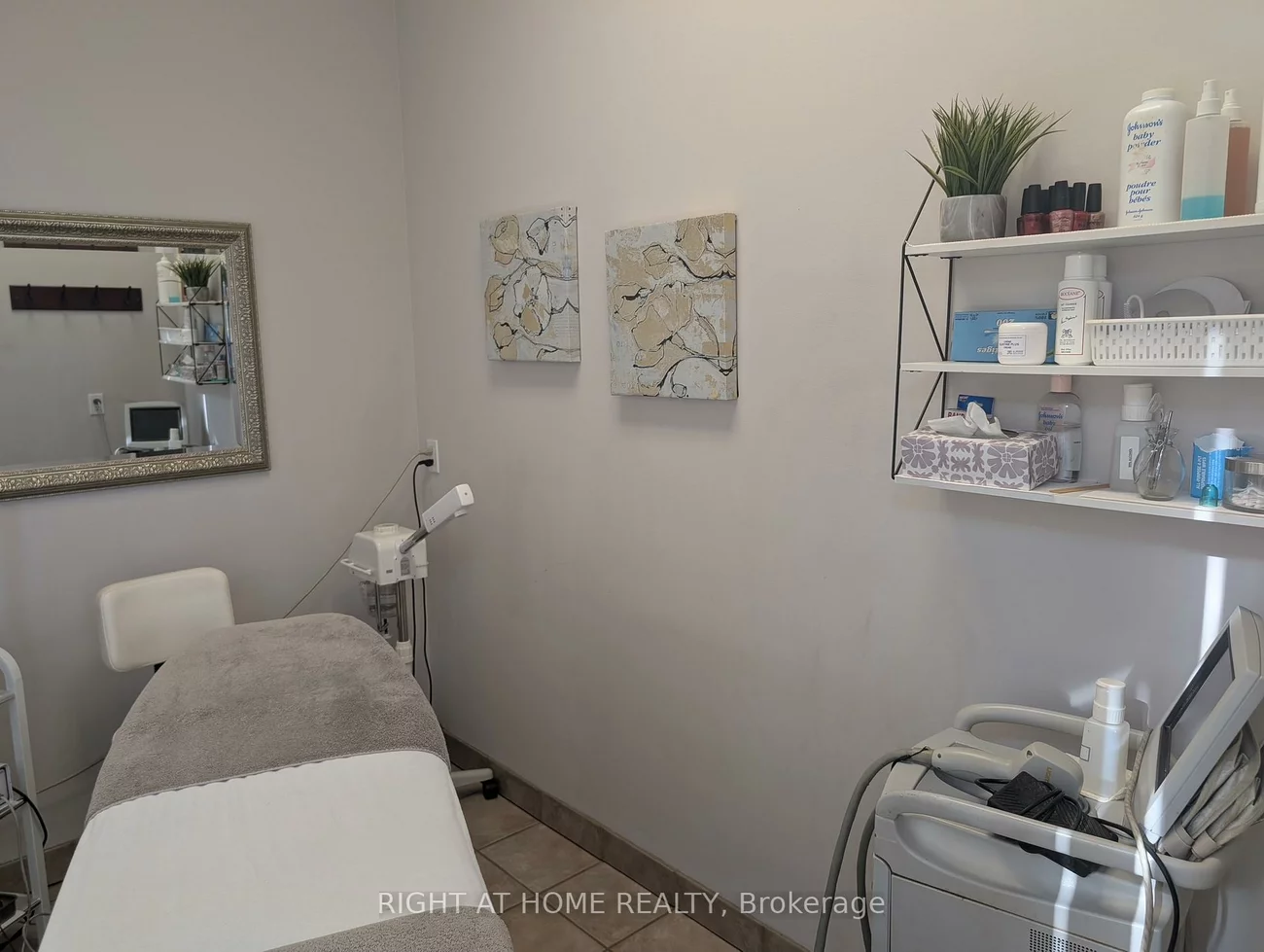 2275, Westoak Trails, 1022 - WT West Oak Trails, Oakville