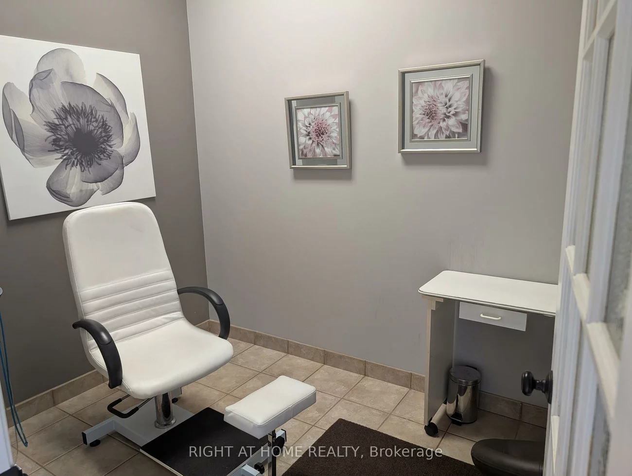 2275, Westoak Trails, 1022 - WT West Oak Trails, Oakville