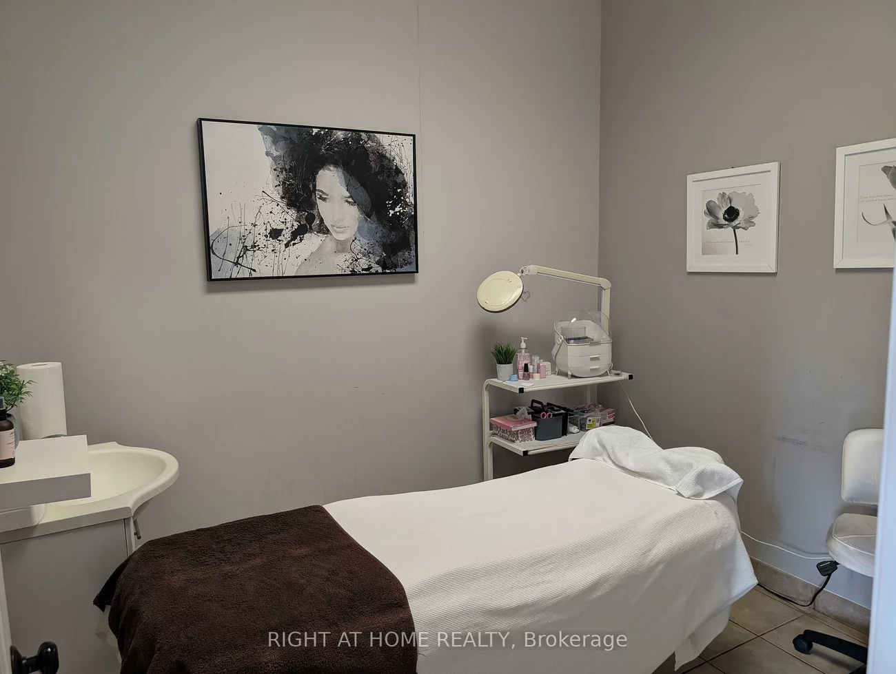 2275, Westoak Trails, 1022 - WT West Oak Trails, Oakville