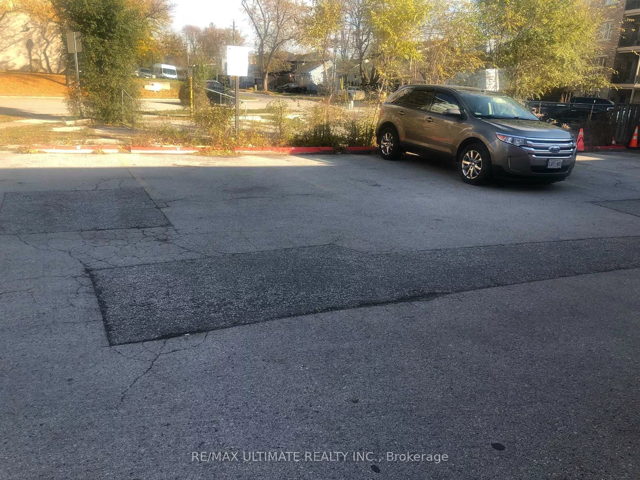 389-391, Kerr, 1002 - CO Central, Oakville