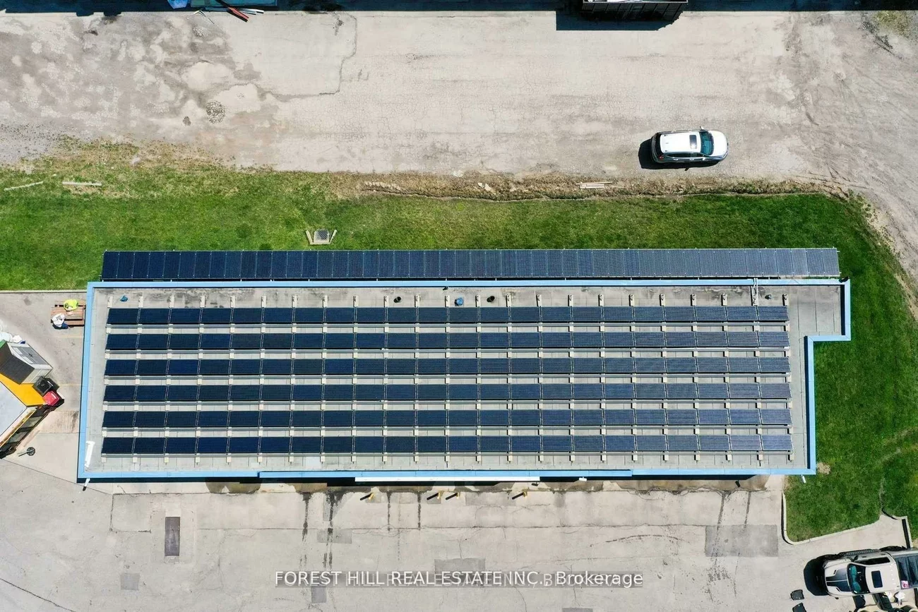 2524, Royal Windsor, 1014 - QE Queen Elizabeth, Oakville