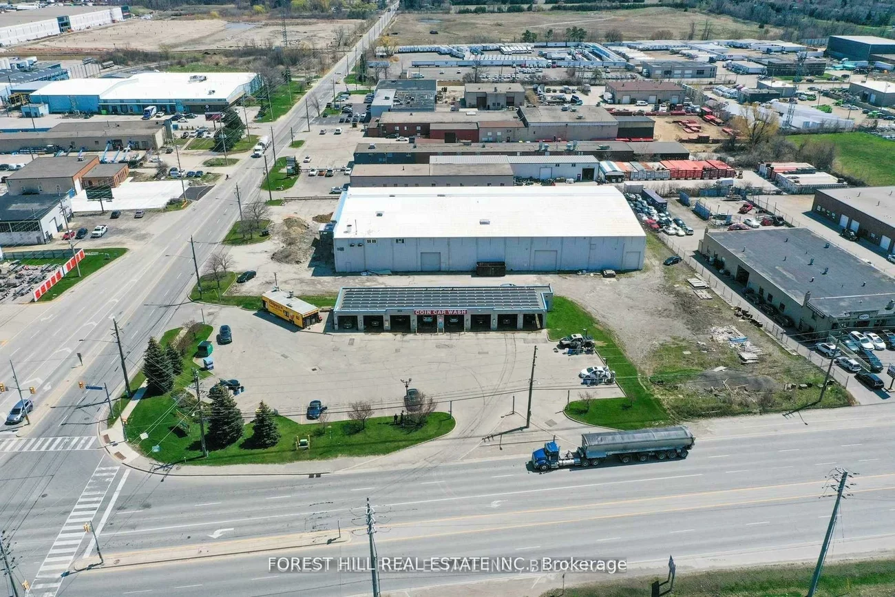 2524, Royal Windsor, 1014 - QE Queen Elizabeth, Oakville