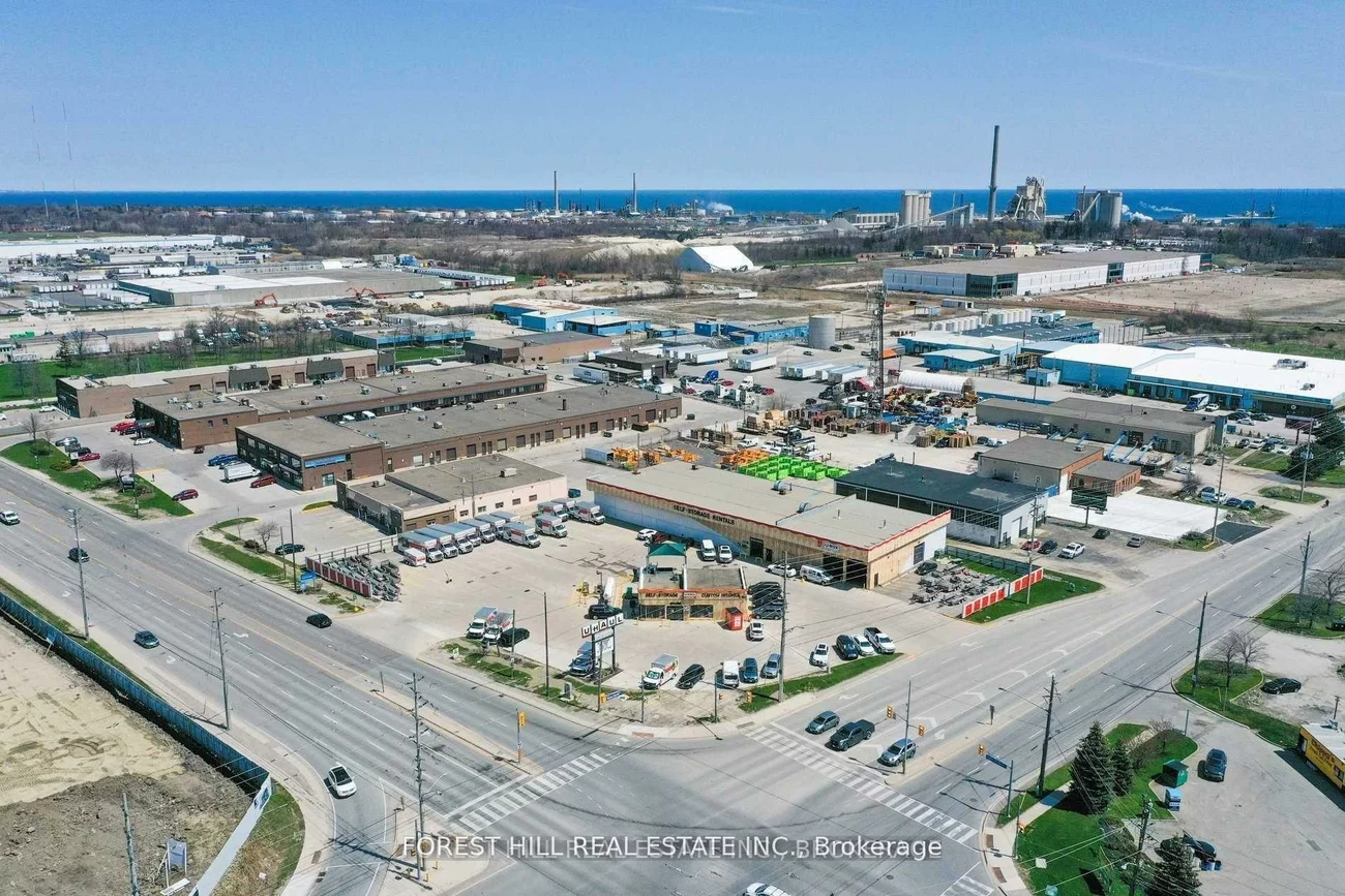 2524, Royal Windsor, 1014 - QE Queen Elizabeth, Oakville