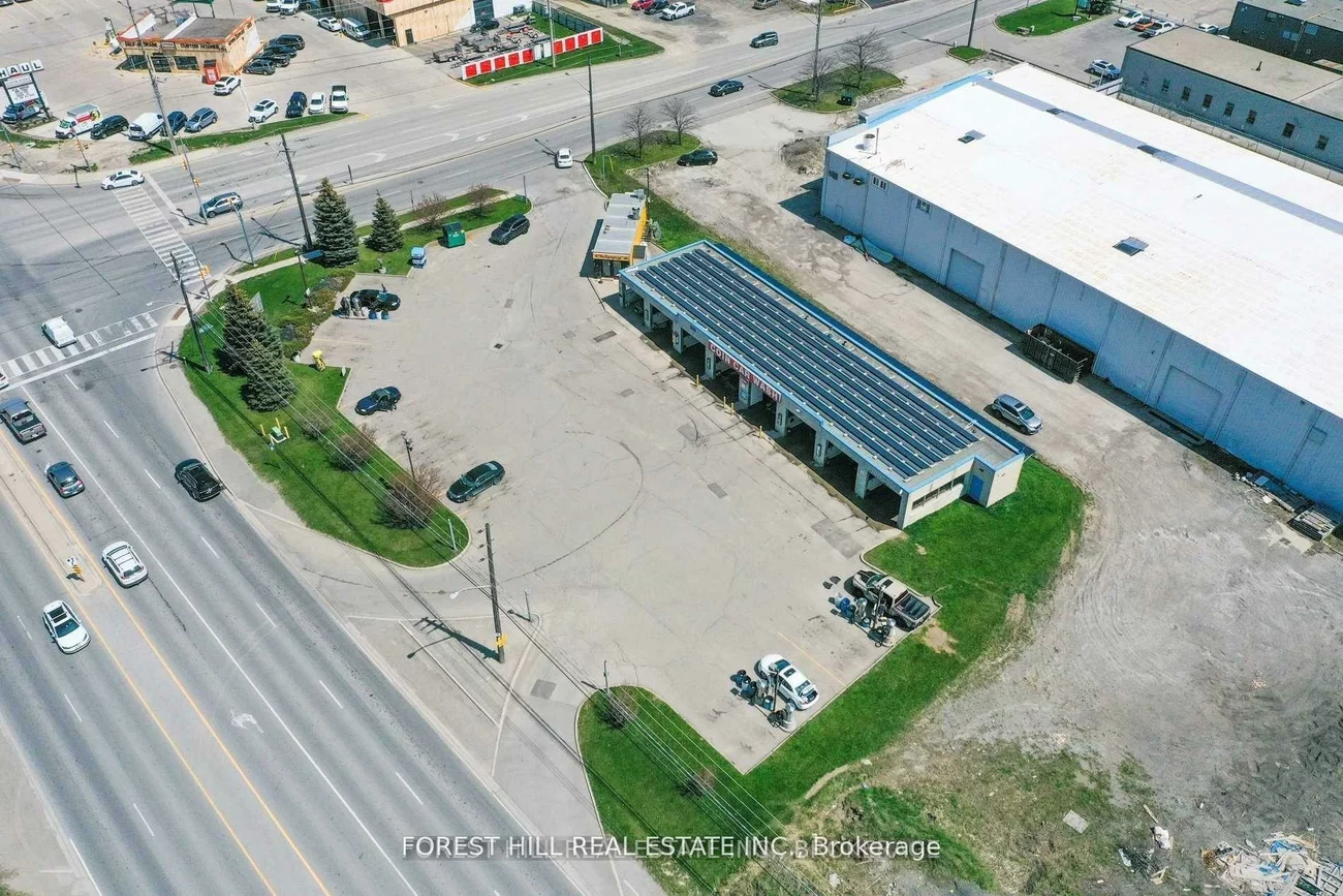 2524, Royal Windsor, 1014 - QE Queen Elizabeth, Oakville