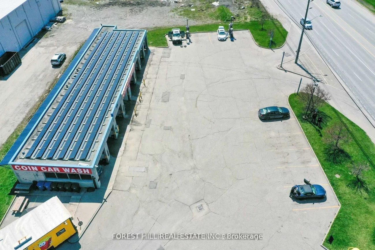 2524, Royal Windsor, 1014 - QE Queen Elizabeth, Oakville