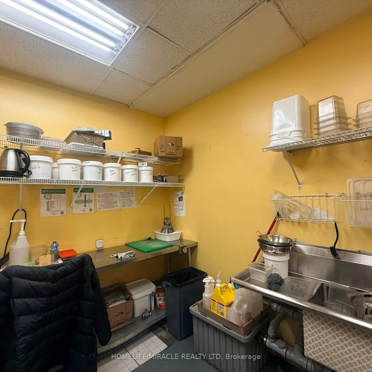 2320, Royal windsor, 1006 - FD Ford, Oakville