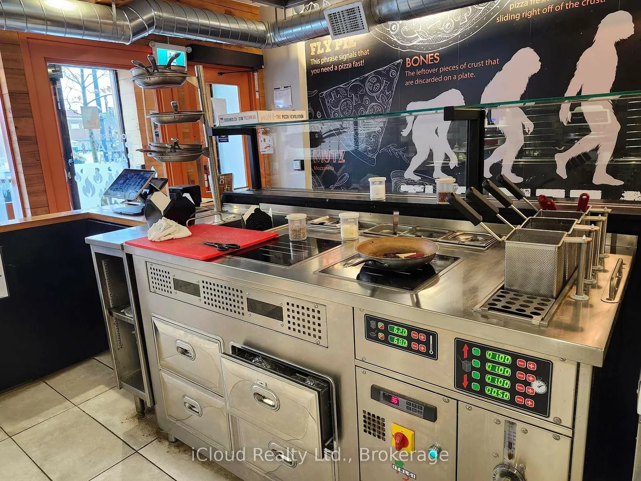 162, Lakeshore, 1013 - OO Old Oakville, Oakville