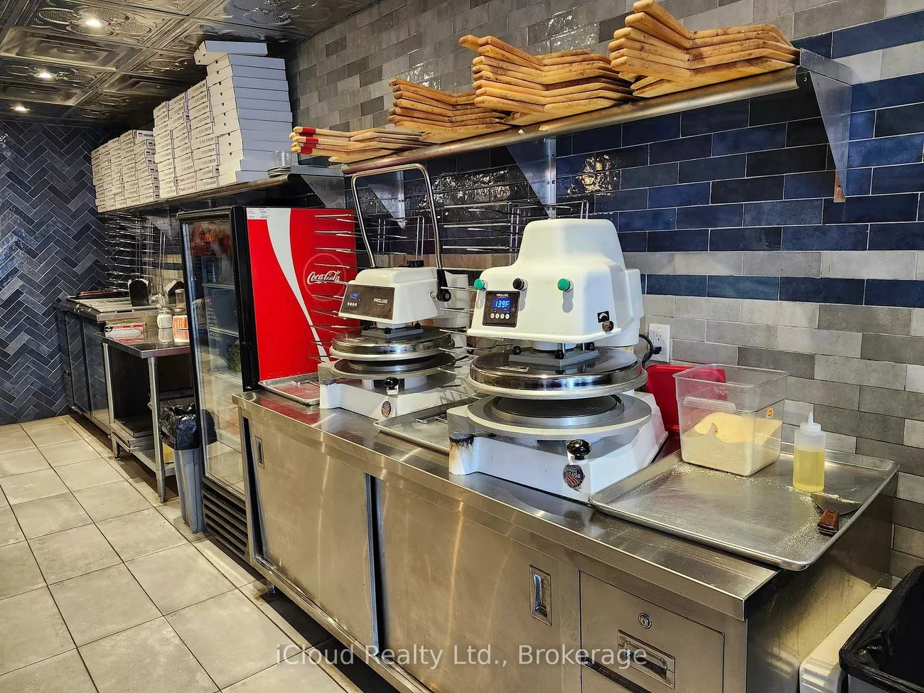 162, Lakeshore, 1013 - OO Old Oakville, Oakville