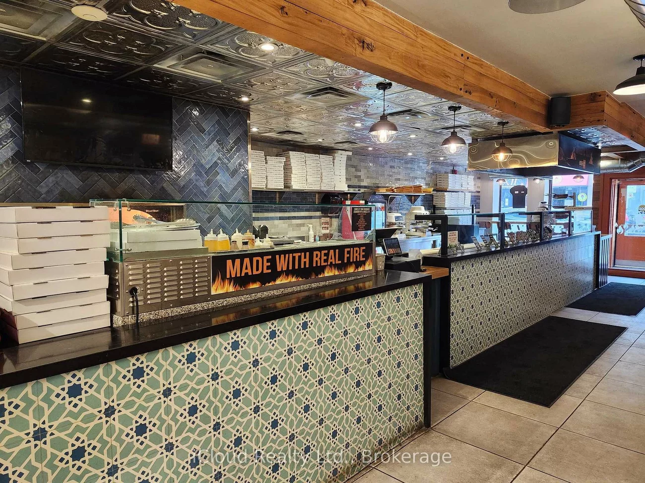 162, Lakeshore, 1013 - OO Old Oakville, Oakville