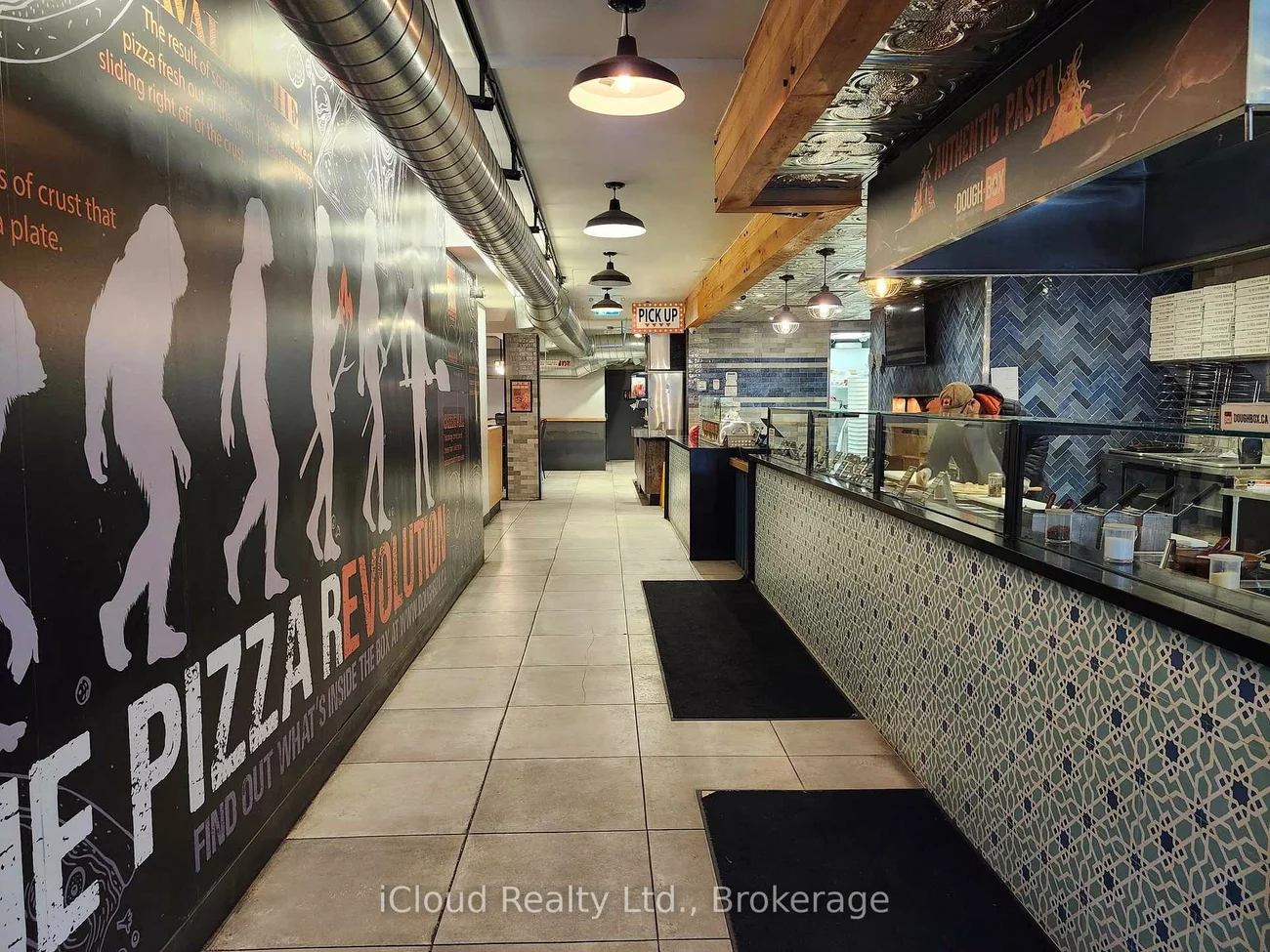 162, Lakeshore, 1013 - OO Old Oakville, Oakville