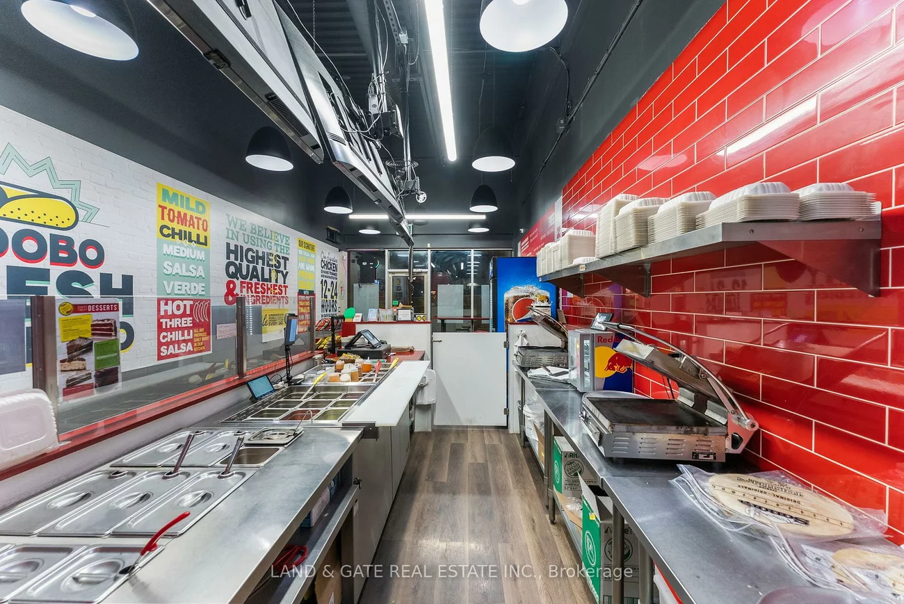 2501, Third, 1022 - WT West Oak Trails, Oakville