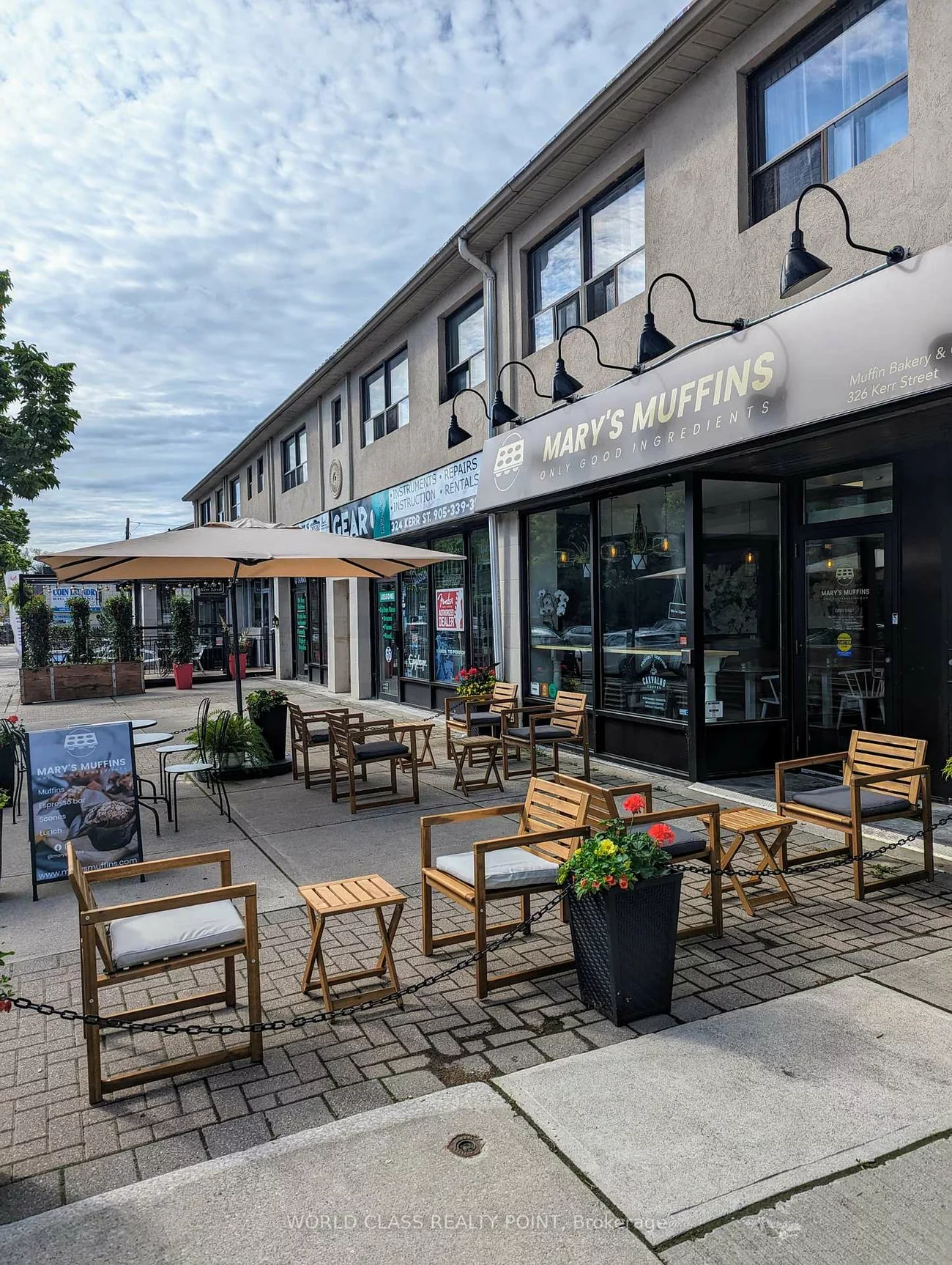 326, Kerr, 1002 - CO Central, Oakville