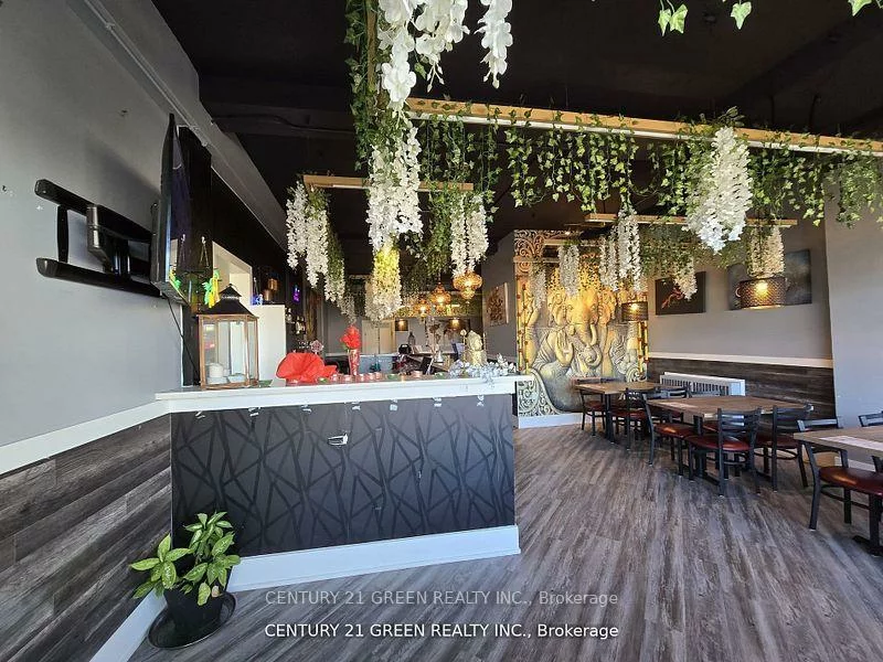 2307, Lakeshore, 1001 - BR Bronte, Oakville