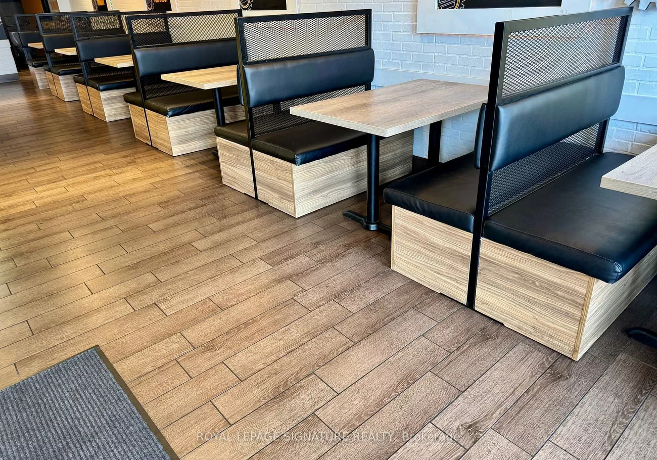 511, Maple Grove, 1006 - FD Ford, Oakville