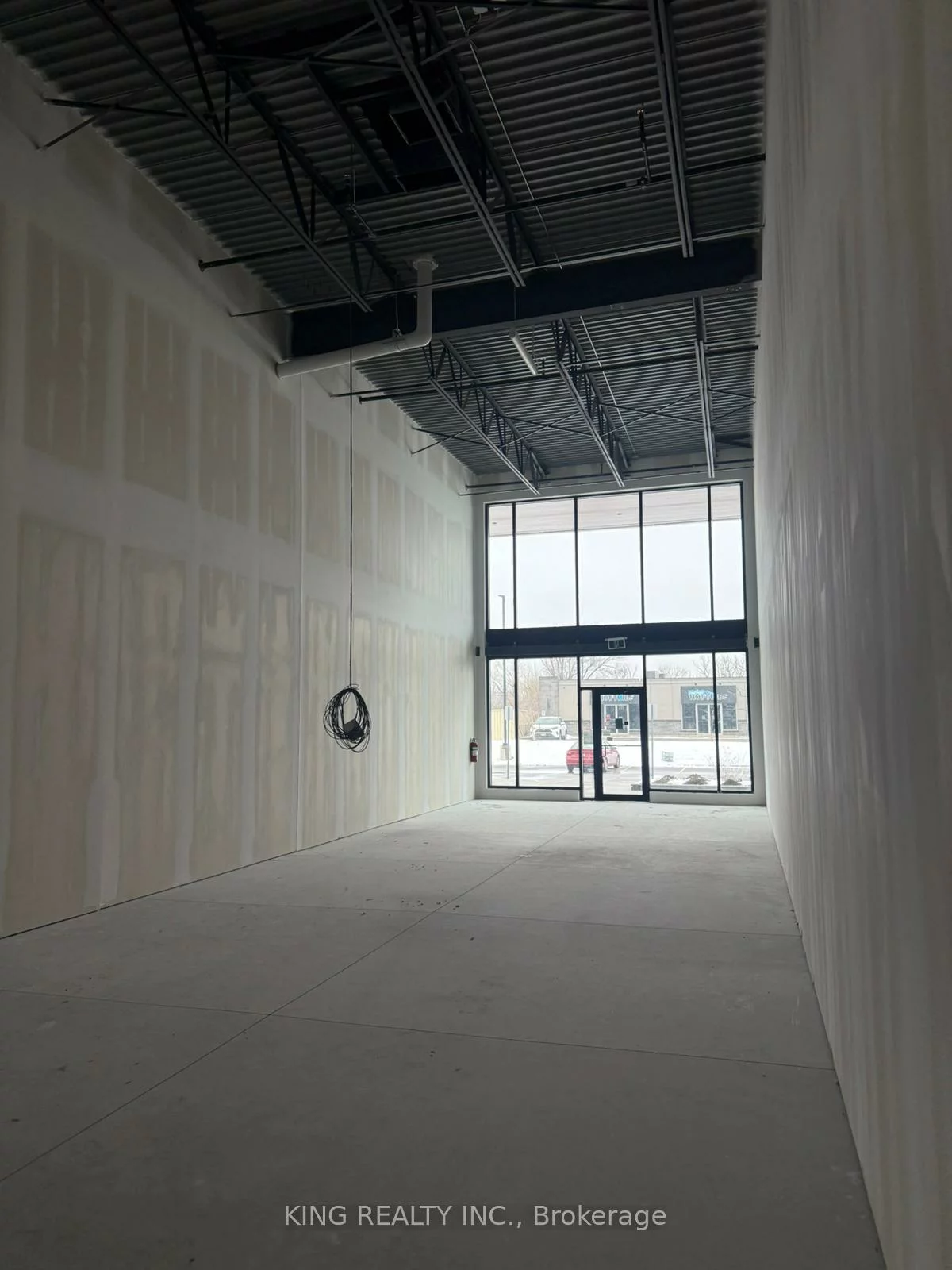 530, speers, 1014 - QE Queen Elizabeth, Oakville