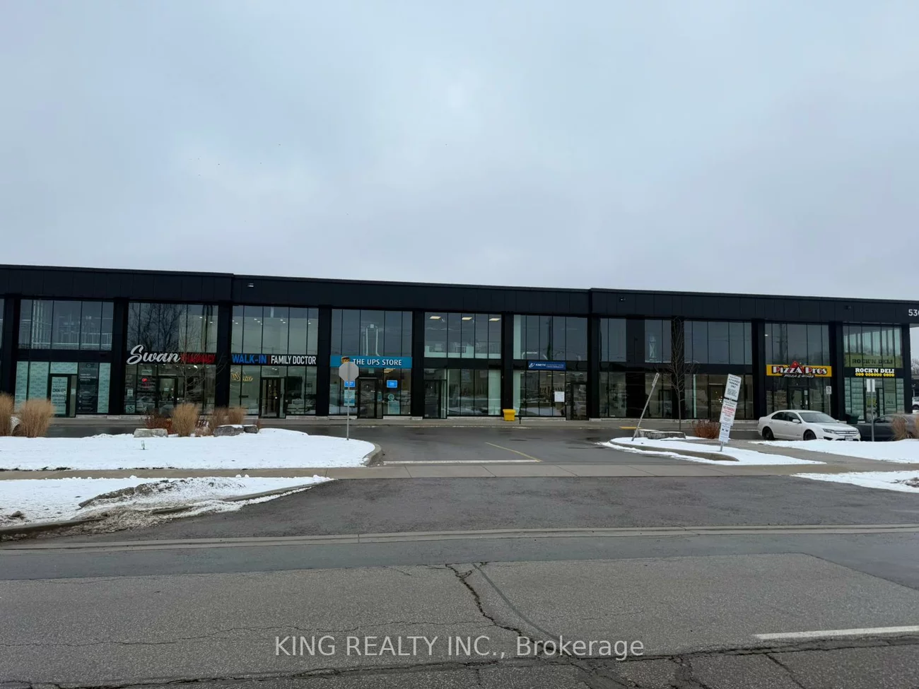 530, speers, 1014 - QE Queen Elizabeth, Oakville