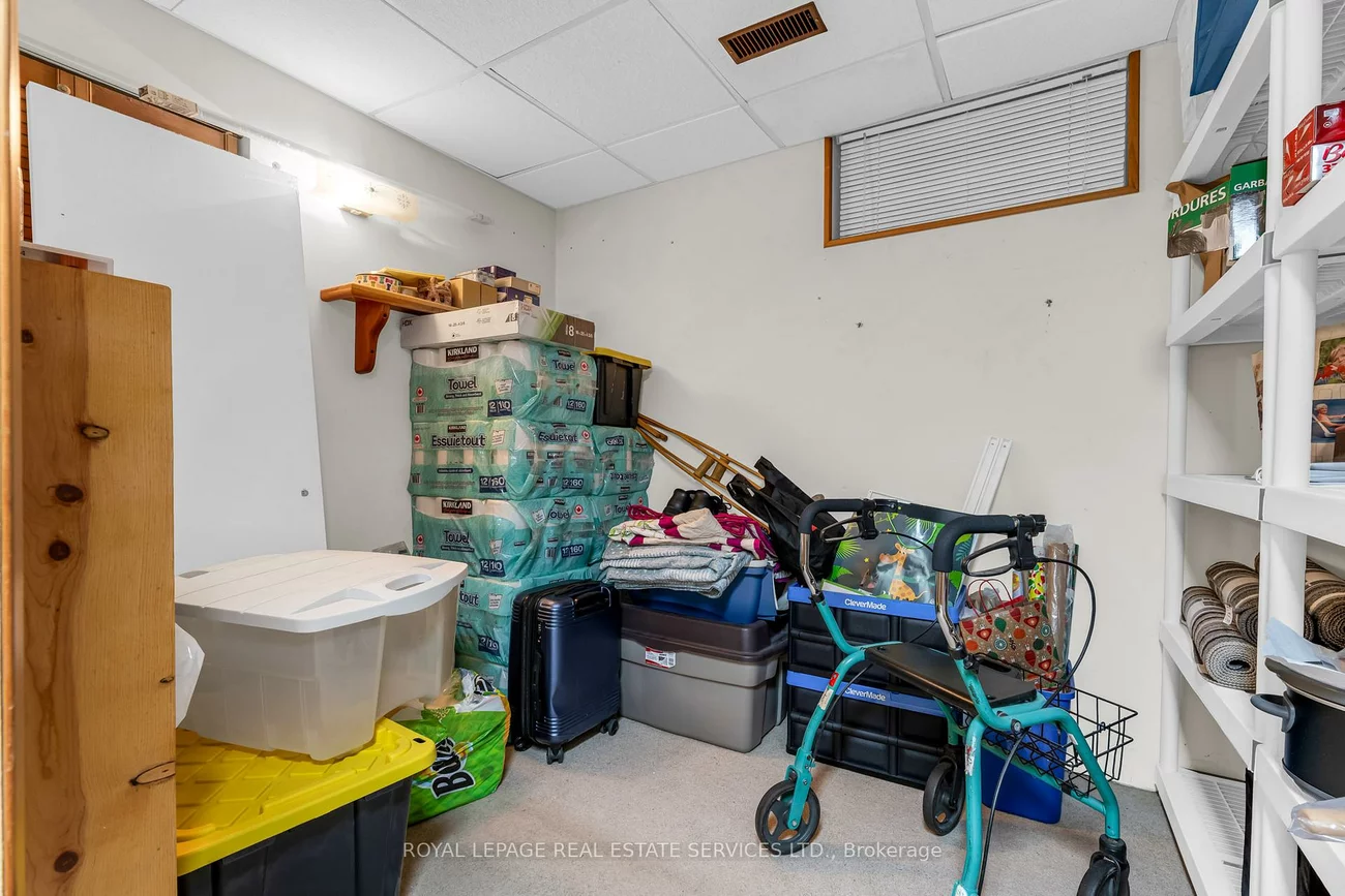 2386, Sovereign, 1001 - BR Bronte, Oakville